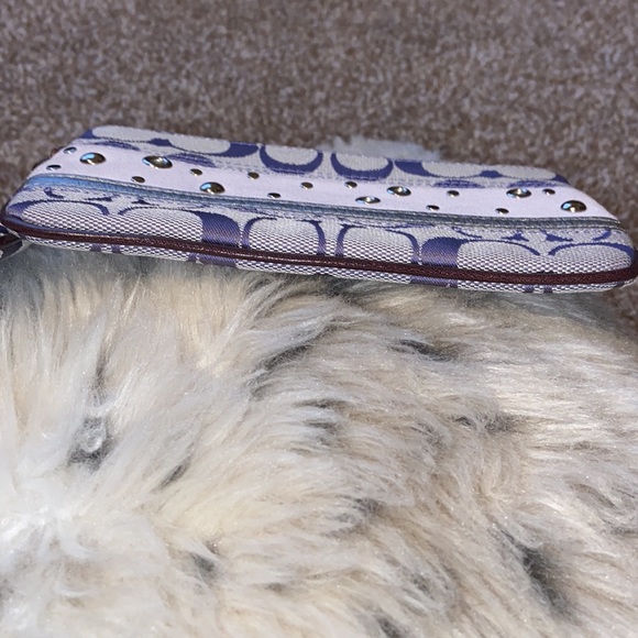 COACH MATCHING CROSSBODY BAG AND WRISTLET - Picture 10 of 13